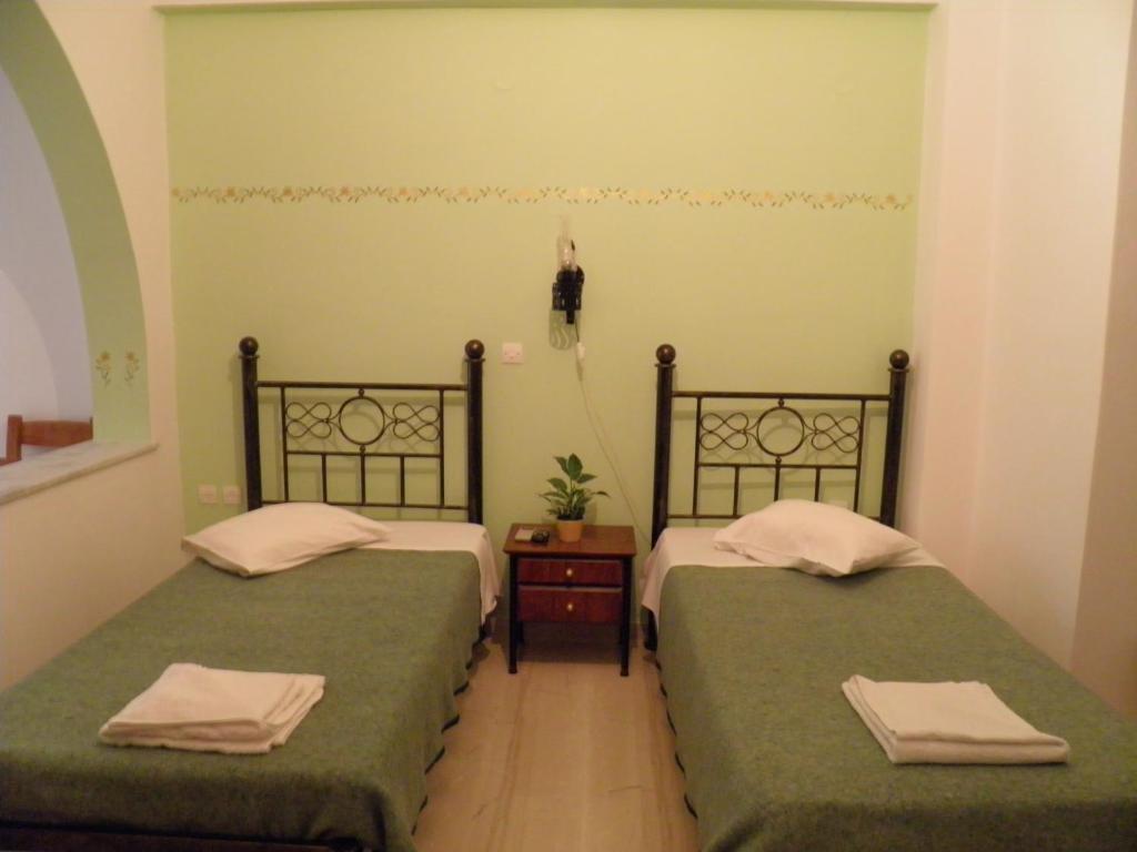 Mirsini Pansion Hotel คาร์เทราดอส ภายนอก รูปภาพ