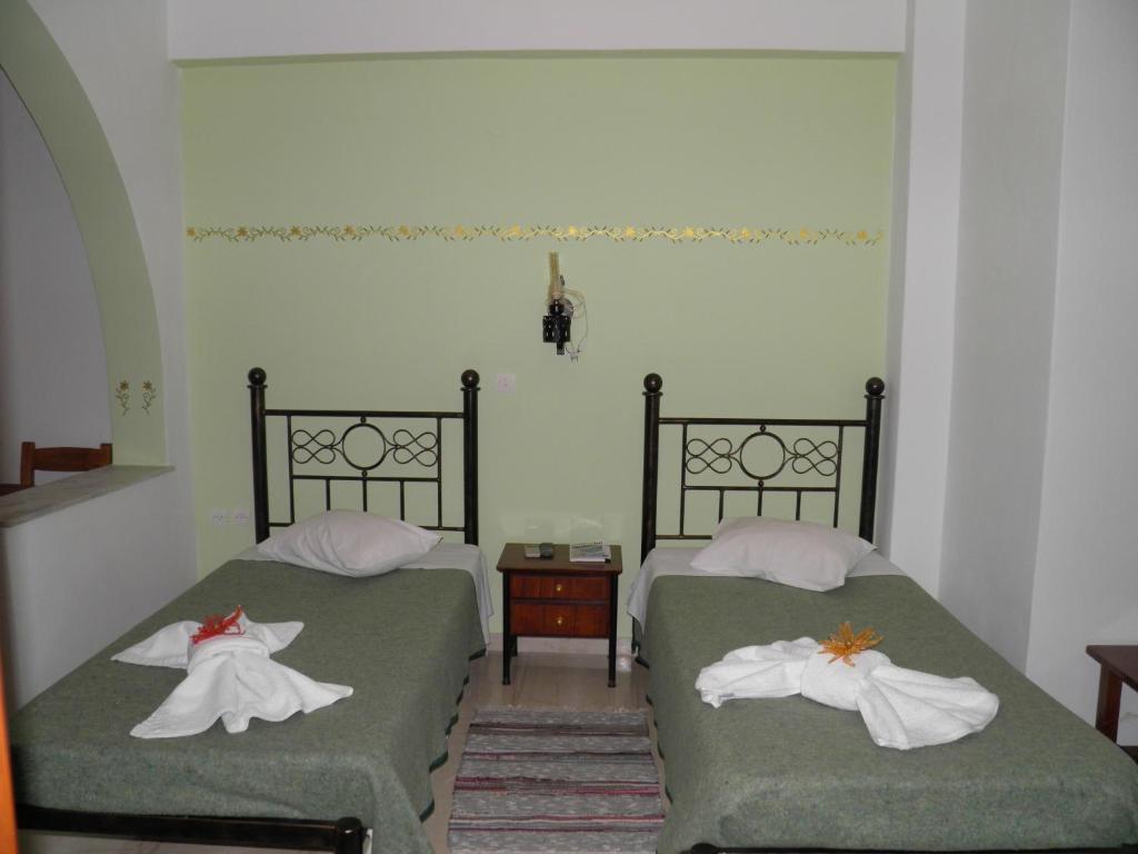 Mirsini Pansion Hotel คาร์เทราดอส ห้อง รูปภาพ